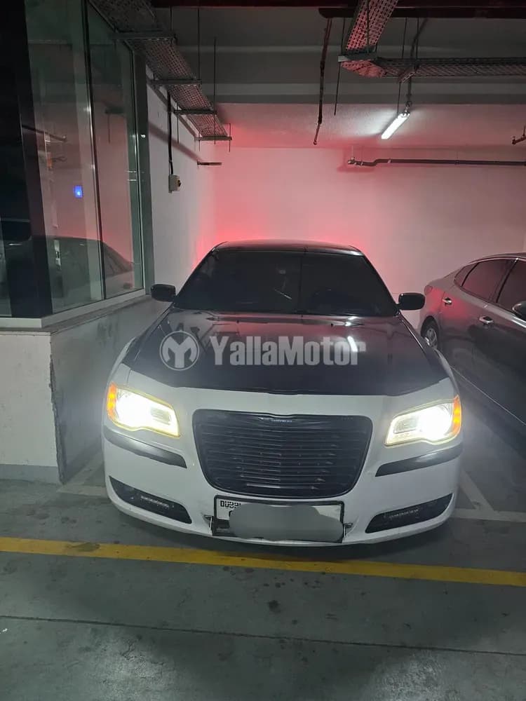 كرايسلر 300 سي 5.7L 2013 مستعملة