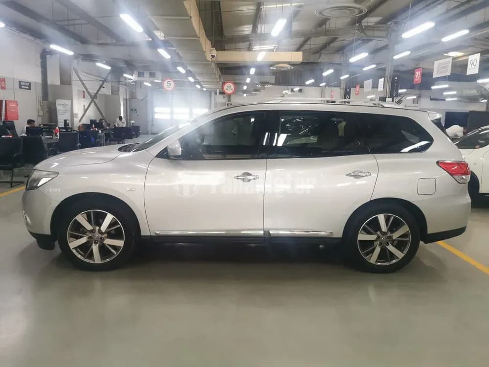 Used Nissan Pathfinder 3.5L SV 2WD 2015