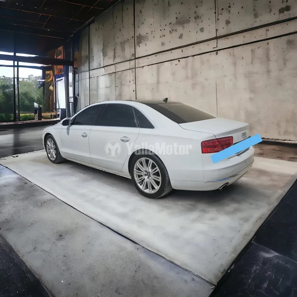Used Audi A8 3.0L (333 HP) 2014