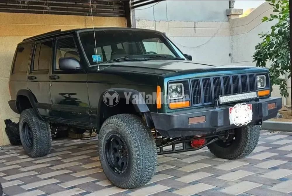 Jeep Cherokee 2000 الجديد