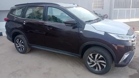 تويوتا Urban Cruiser 1.5L GLX 2022 مستعملة تويوتا Urban Cruiser 1.5L GLX 2022 مستعملة للبيع