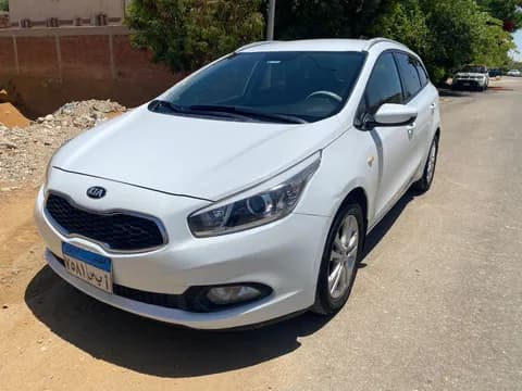 Used Kia Cee'd 1.6L Top 2016 Used Kia Cee'd 1.6L Top 2016 used_cars.forSale