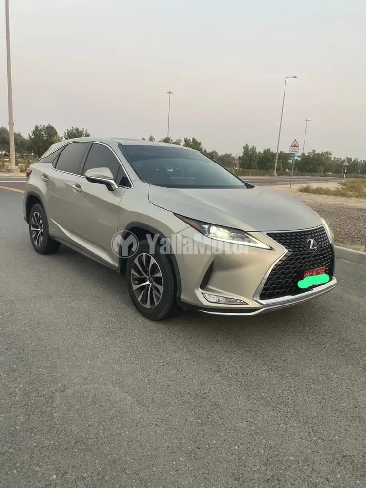 مستعملة لكزس آر اكس 450h Premier 2020