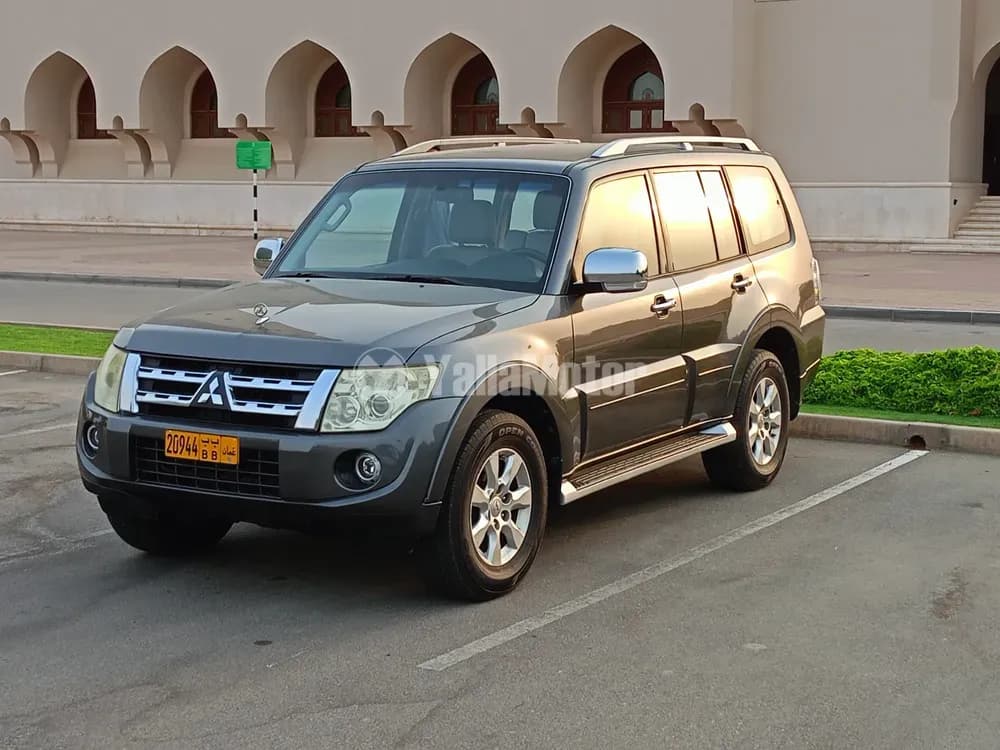 Used Mitsubishi Pajero 3.5L GLS 5 Door 2012