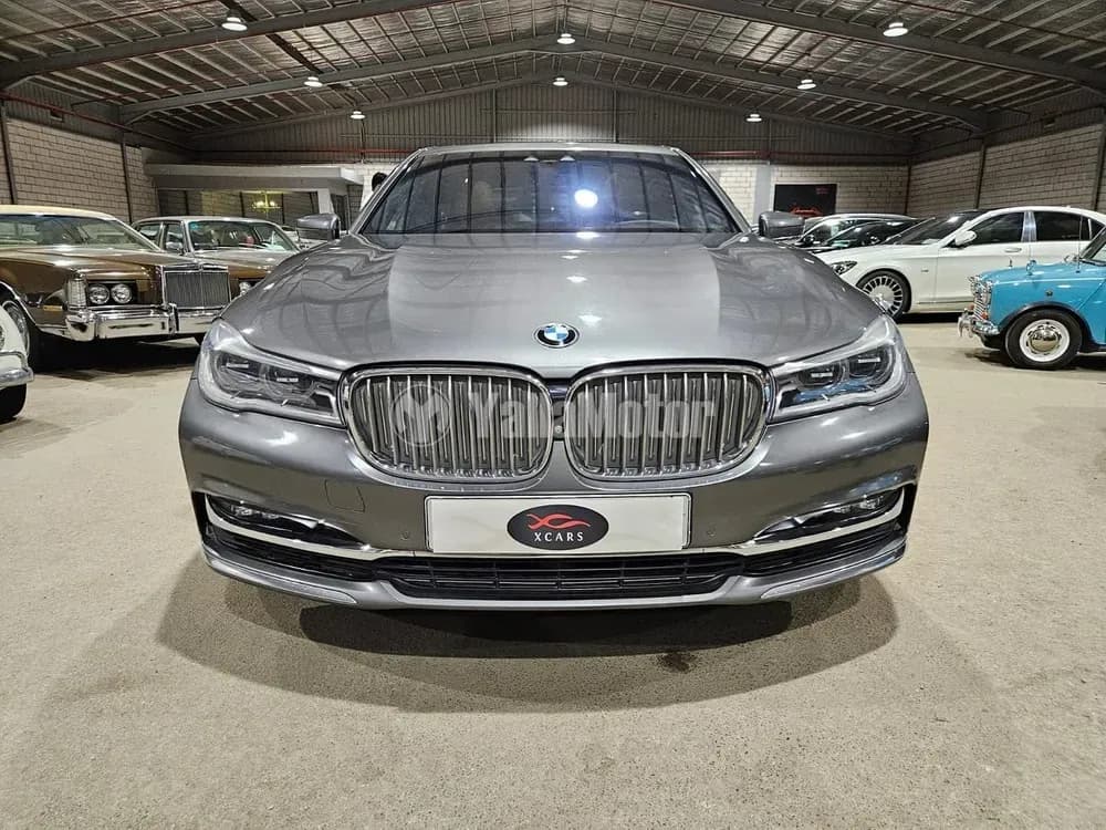 Used BMW i7 2019
