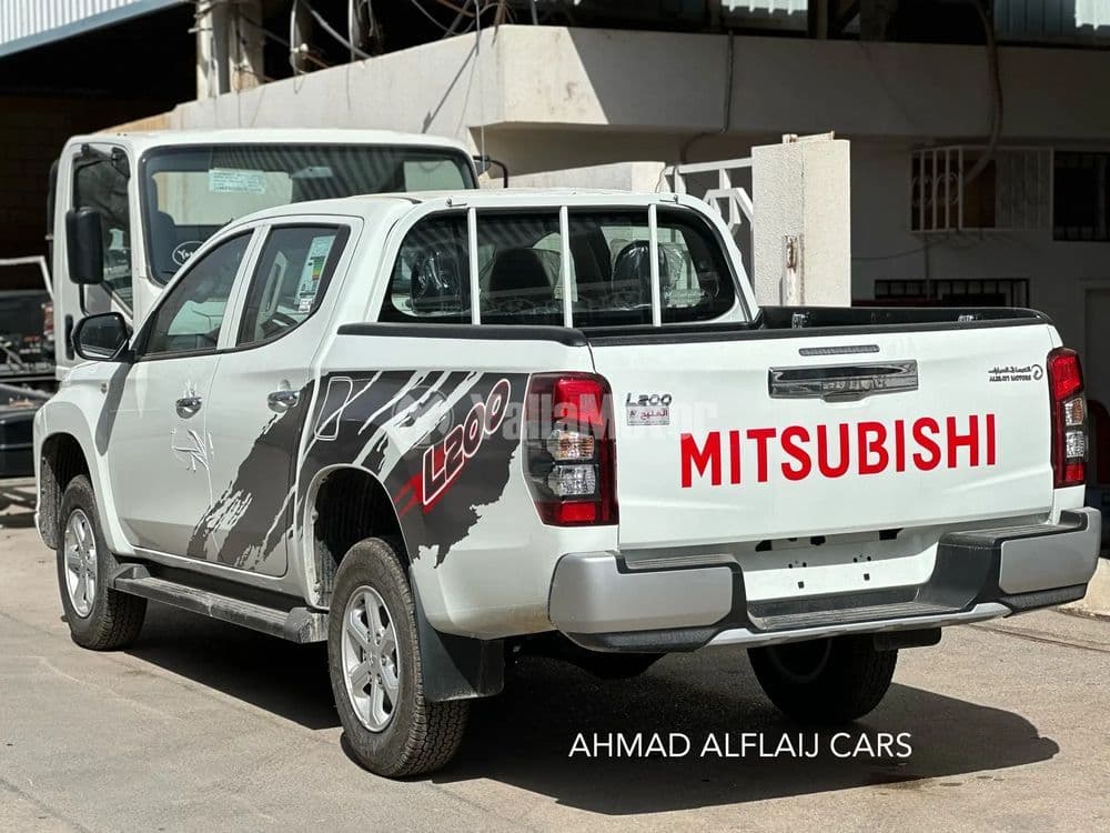 الجديد ميتسوبيشي أل200 2023
