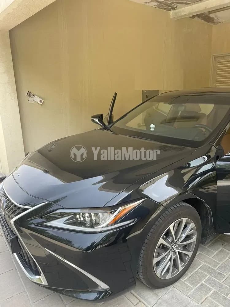 لكزس إي إس 300 Hybrid 2024 مستعملة