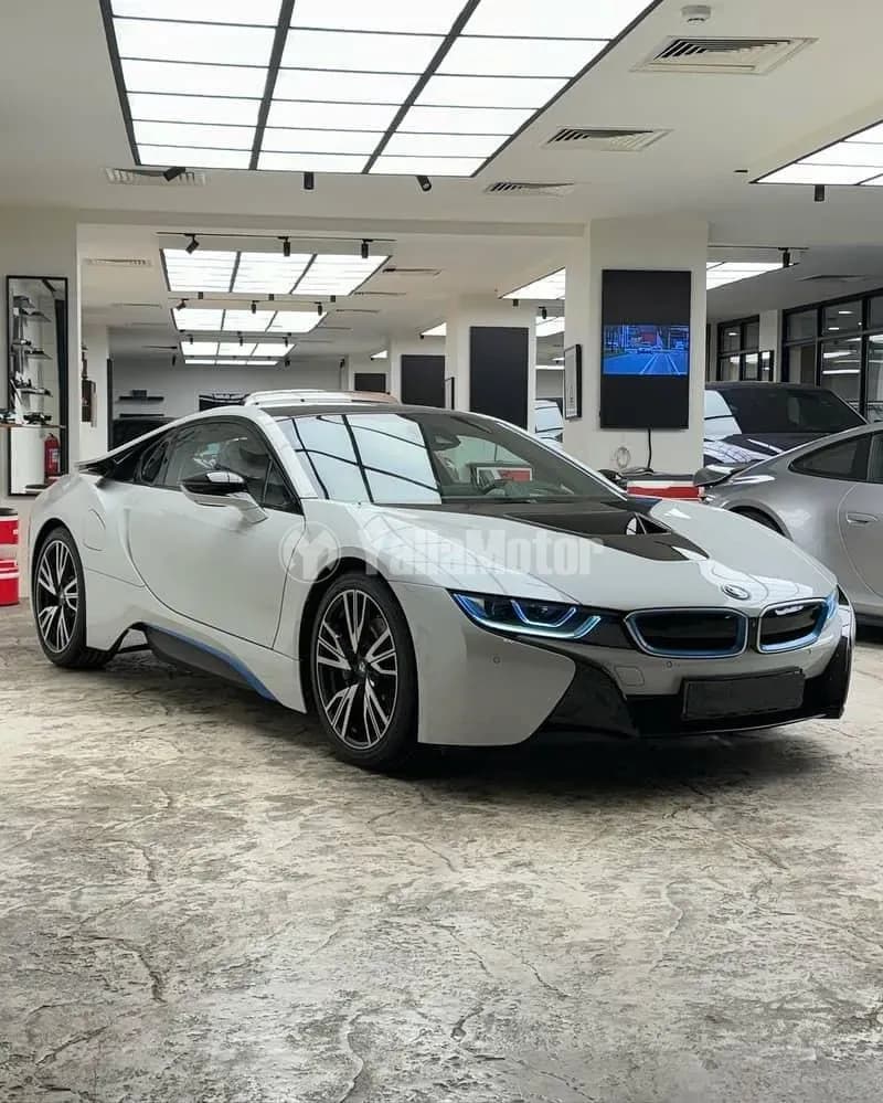 Used BMW i8 2015