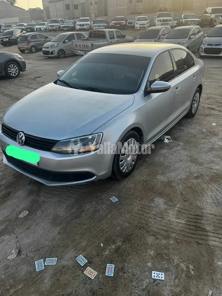 فولكس فاجن جتا 2.0L Sedan 2011 مستعملة