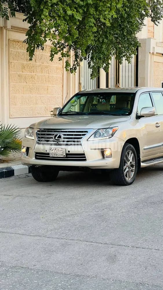 Used Lexus LX 570 2013
