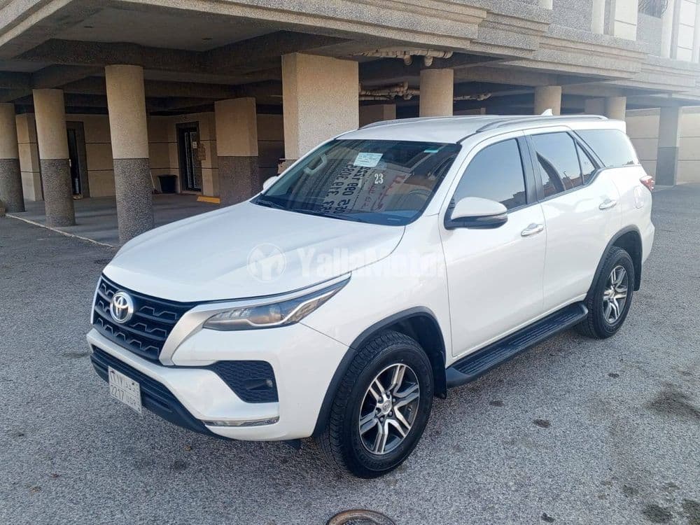 Used Toyota Fortuner 2023