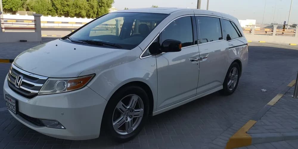 هوندا أوديسي 3.5L Touring 2013 مستعملة