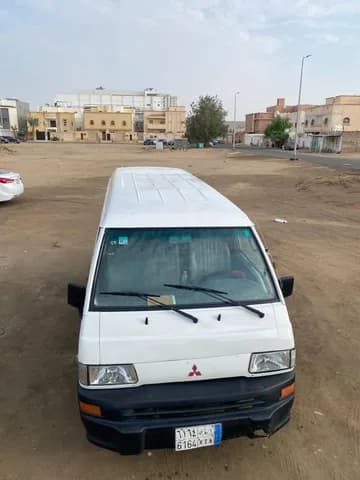 Used Mitsubishi L300 2007