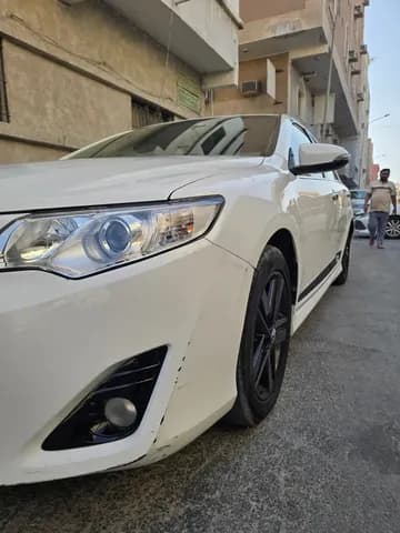 Used Toyota Camry 2.5L RZ 2015