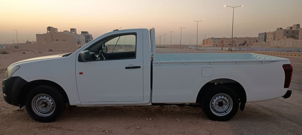 Used Isuzu D-MAX 2.5D Single Cab 2WD M/T 2019