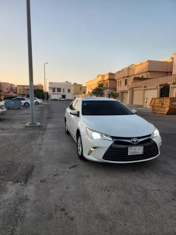Used Toyota Camry 2016