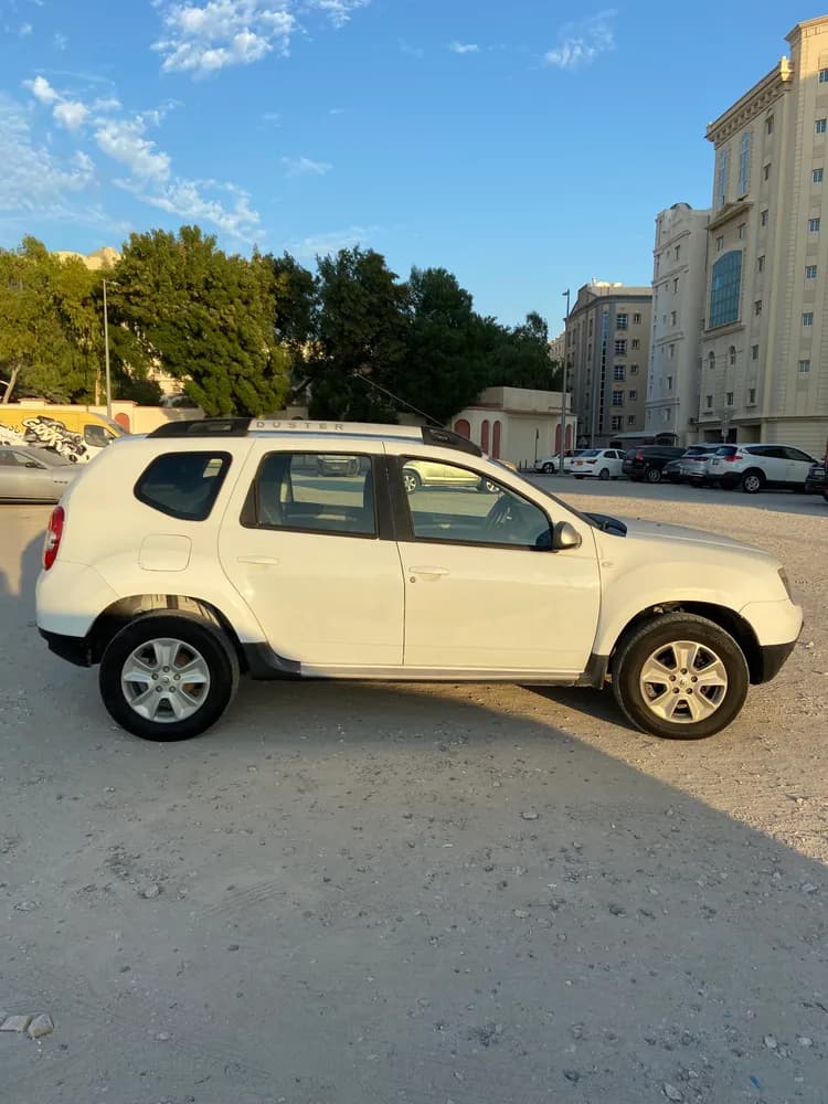 مستعملة رينو دستر 2.0L 4WD 2015