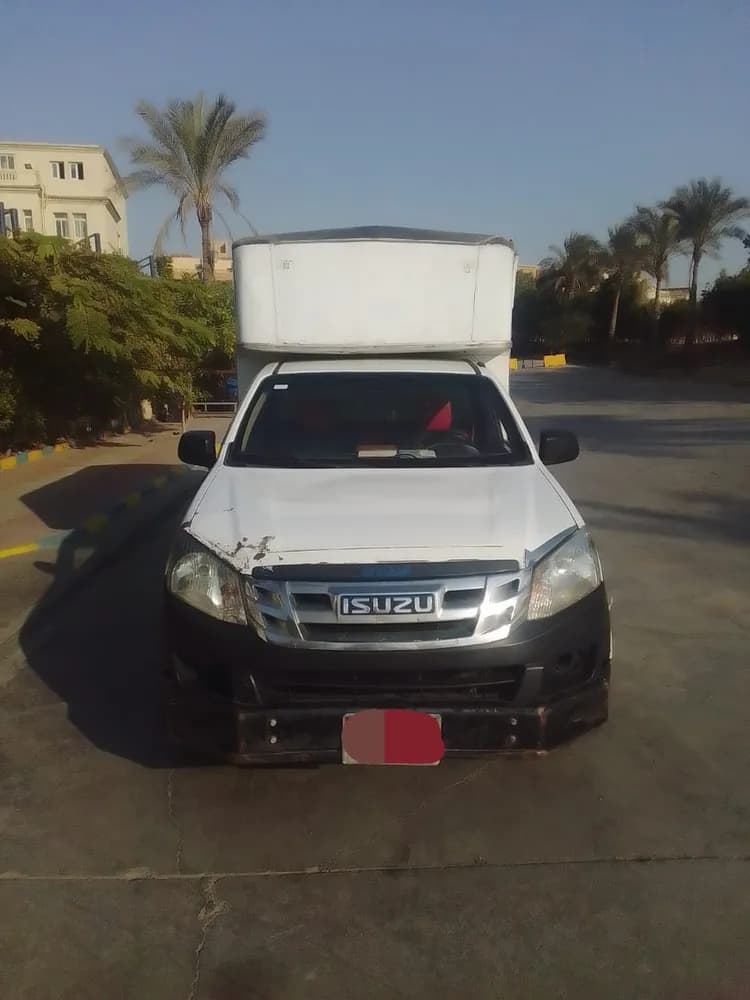 ايسوزو دي-ماكس 2015 مستعملة