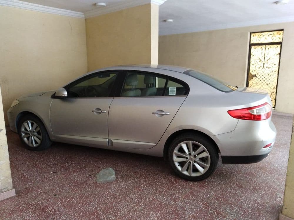 Used Renault Fluence 1.6L PE 2012