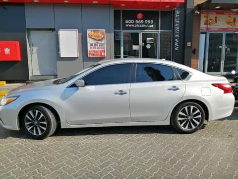 Used Nissan Altima 2.5 SV 2017 Used Nissan Altima 2.5 SV 2017 for sale