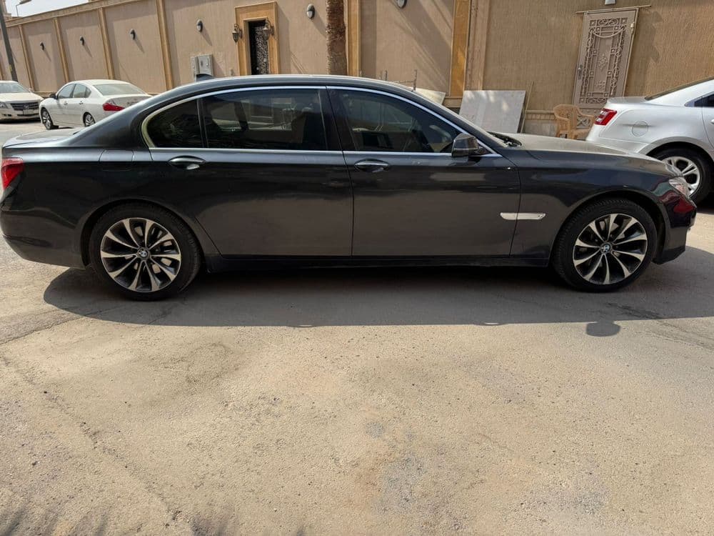 Used BMW 7 Series 730i 2015