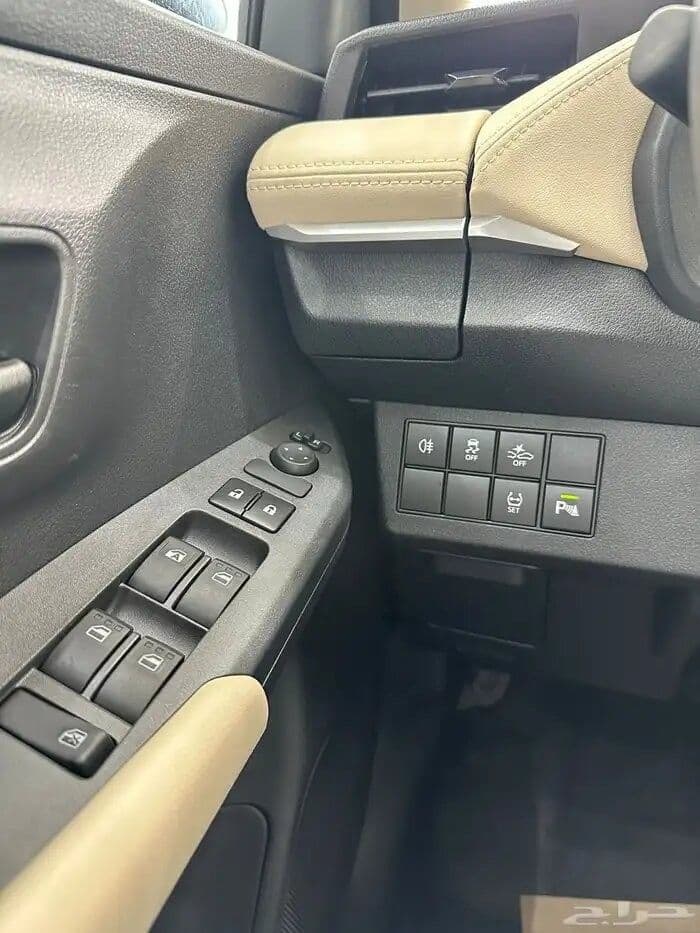 تويوتا يارس 1.3L SE 2026 الجديد