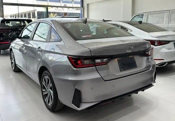 تويوتا يارس 1.3L SE 2026 الجديد