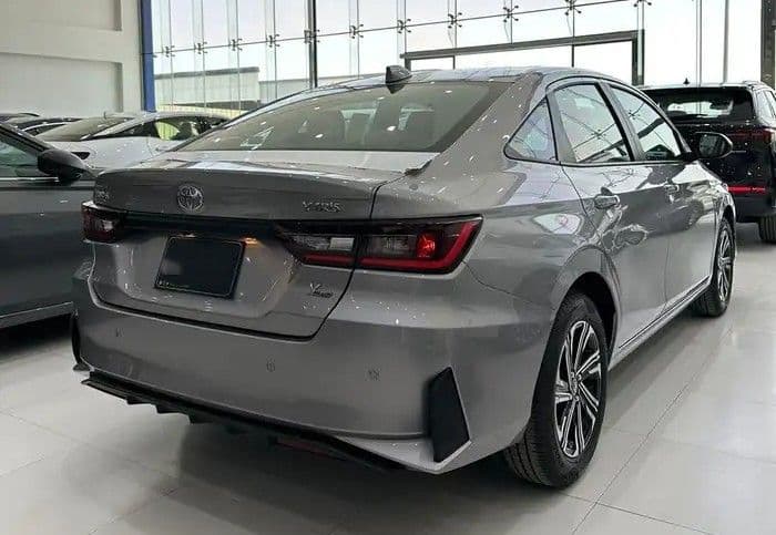 تويوتا يارس 1.3L SE 2026 الجديد