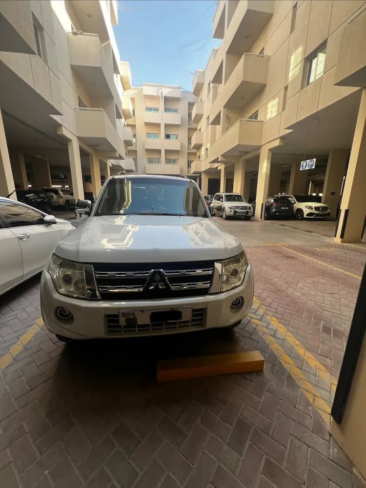 Used Mitsubishi Pajero 3.5L GLS 5 Door 2014