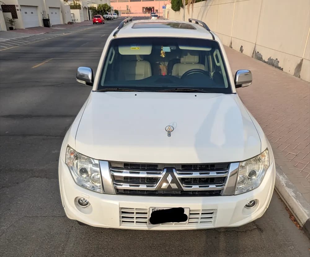 Used Mitsubishi 4th Generation Pajero 3.6L 2014