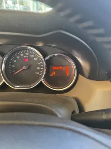 Used Renault Duster 1.6L SE (4x2) 2016 Used Renault Duster 1.6L SE (4x2) 2016 used_cars.forSale