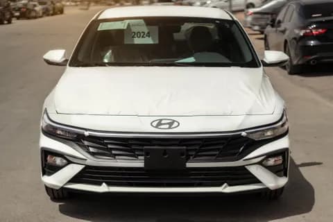 New Hyundai Elantra 2.0L Smart 2024