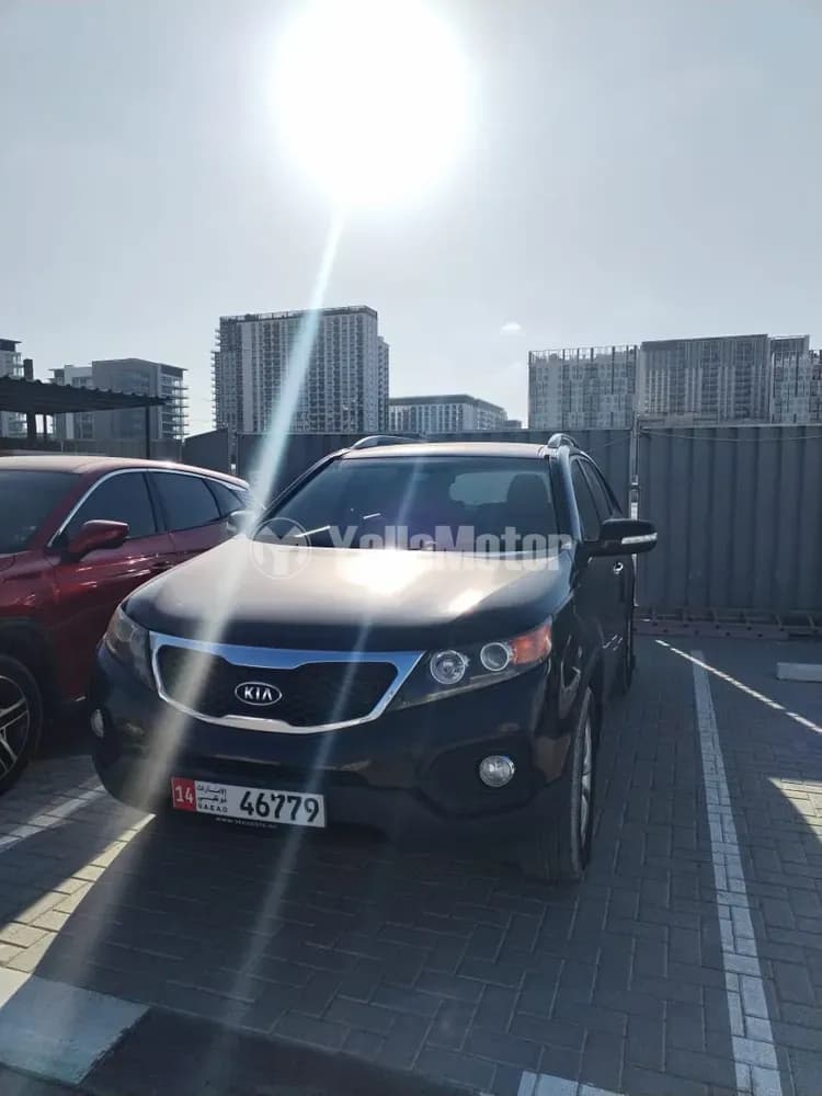 كيا سورينتو 3.3L Mid Option AWD 2012 مستعملة