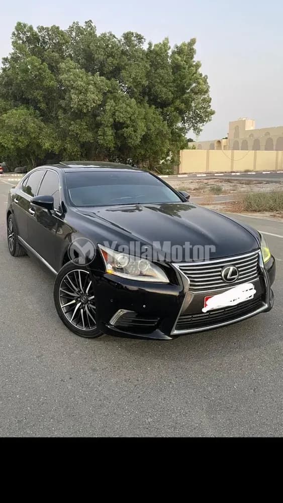 لكزس أل أس 460 4 door 4.6L SWB 2013 مستعملة