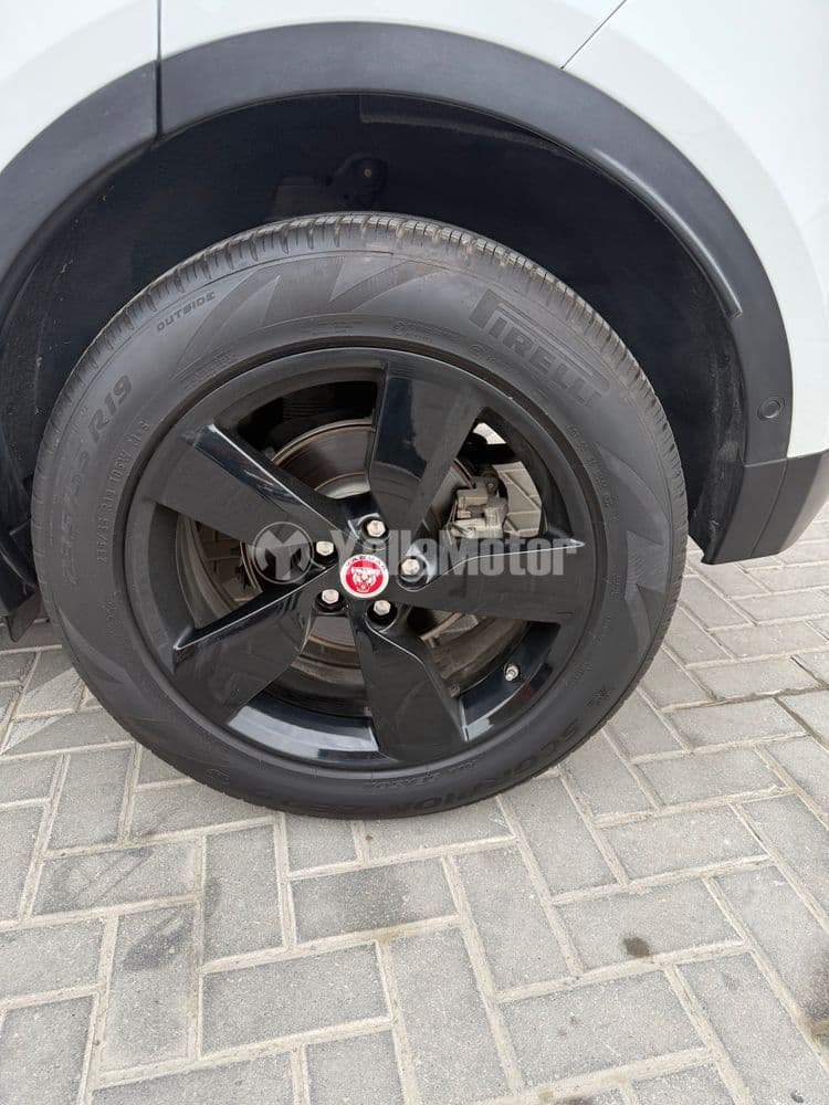 Used Jaguar E-Pace 2.0T SE 250 PS 2018