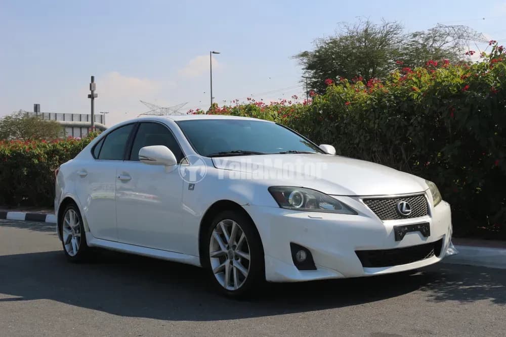 لكزس آي أس 300 4 door 3.0L 2012 مستعملة