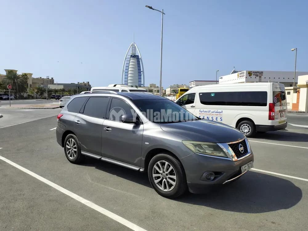 Used Nissan Pathfinder 3.5L S 2WD 2015