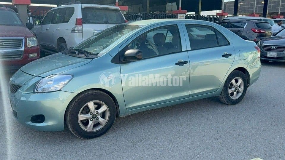 Used Toyota Yaris 2011