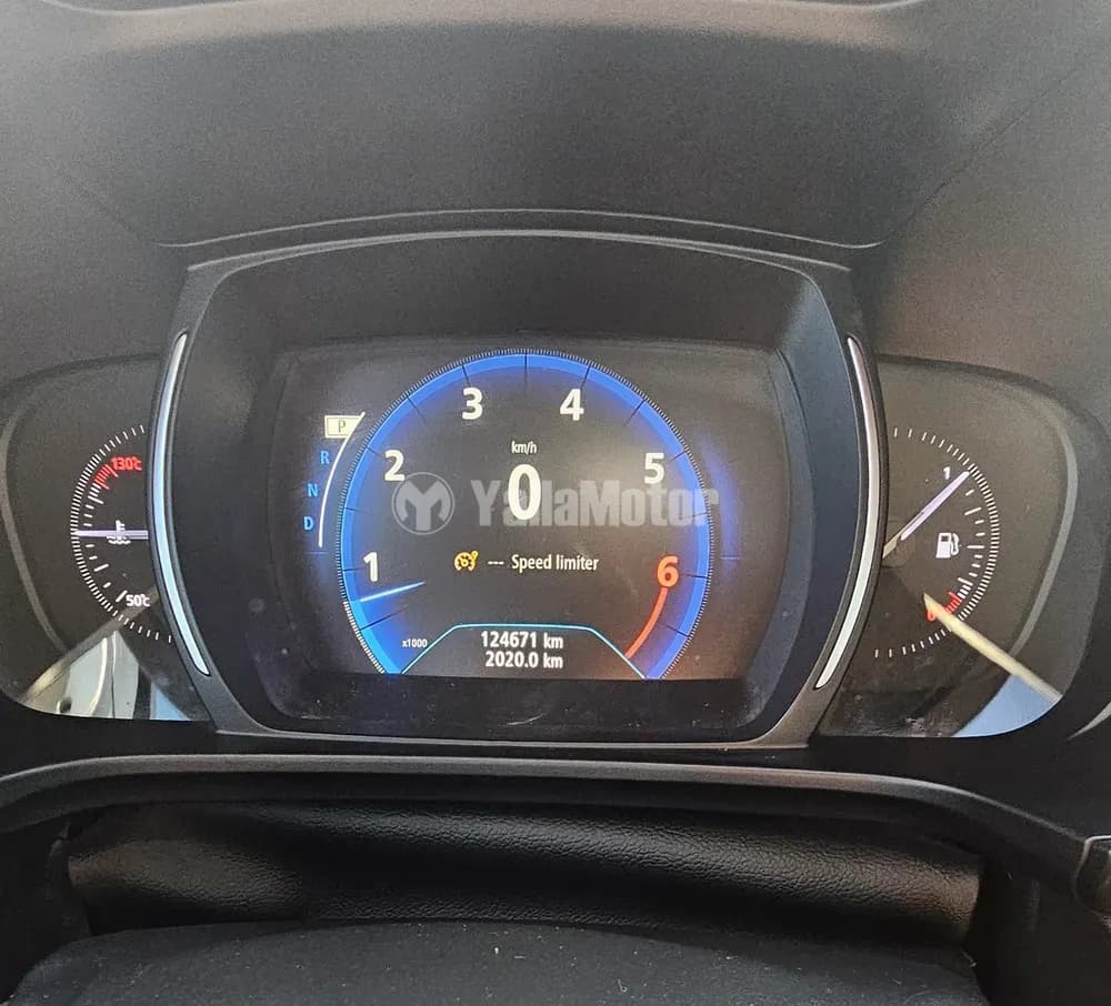 رينو كوليوس 2.5L PE 2019 مستعملة