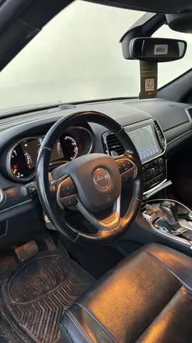 جيب جراند شيروكي Limited 5.7L 2019 مستعملة جيب جراند شيروكي Limited 5.7L 2019 مستعملة للبيع