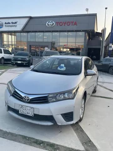 Used Toyota Corolla 2015