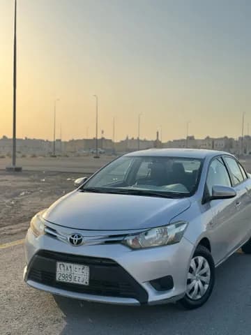 Used Toyota Yaris 2016