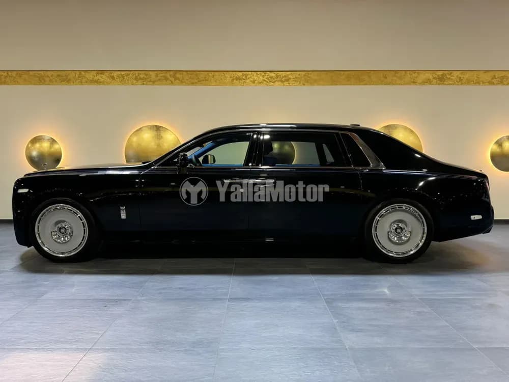New Rolls Royce Phantom 6.75L Extended Wheelbase 2024