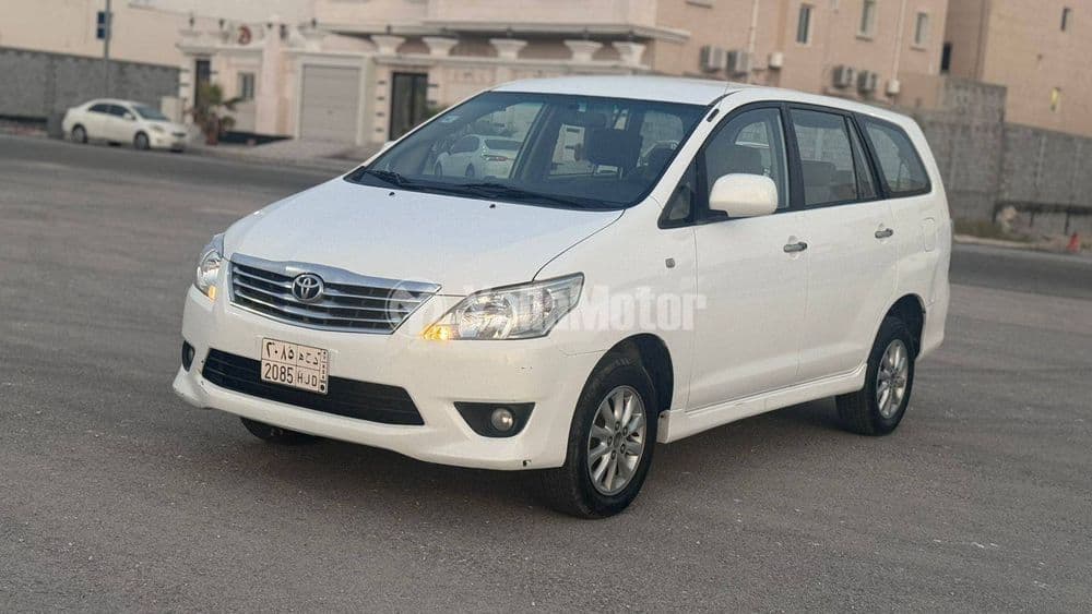 Used Toyota Innova 2014