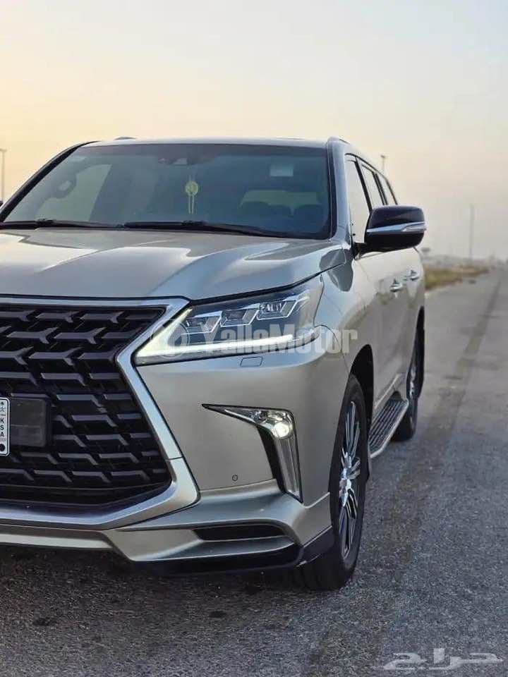 Used Lexus LX 570 2021