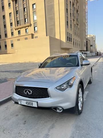 Used Infiniti QX70 3.7L Luxe Sensory 2019 Used Infiniti QX70 3.7L Luxe Sensory 2019 used_cars.forSale
