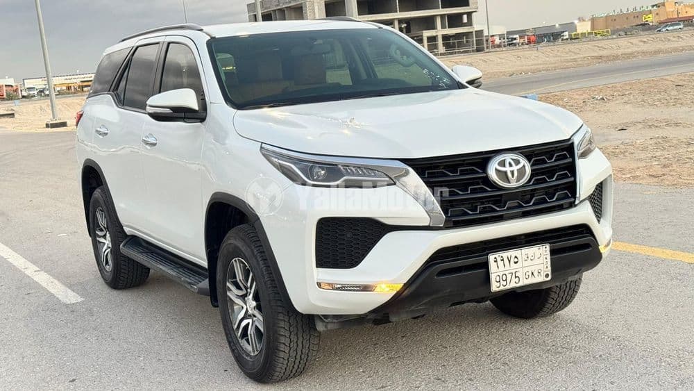 Used Toyota Fortuner 2024