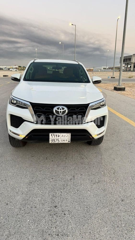 Used Toyota Fortuner 2024