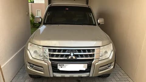 مستعملة ميتسوبيشي باجيرو 3.0L GLS 5 Door High 2015 مستعملة ميتسوبيشي باجيرو 3.0L GLS 5 Door High 2015 للبيع