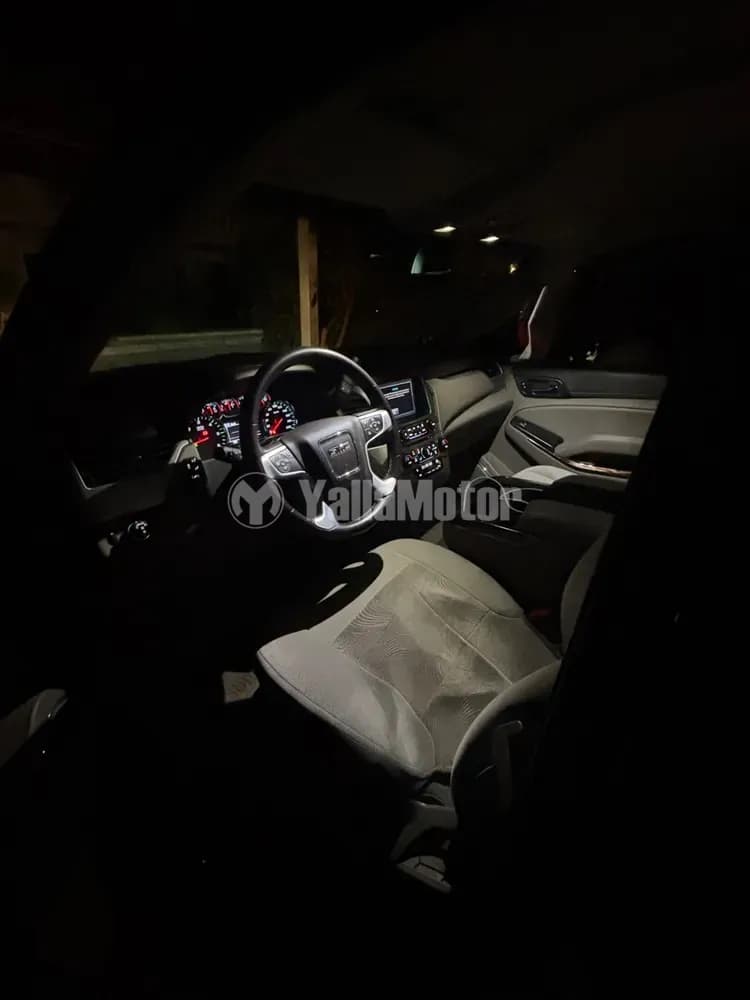 جي إم سي Yukon 5.3 V8 SLE 2WD 2019 مستعملة